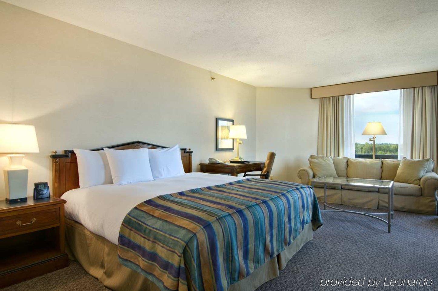 Hilton Atlanta Northeast Hotel Norcross Room photo